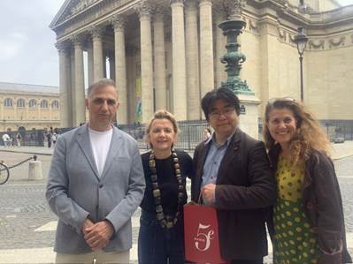 Visite du conseiller de Bunkyoku Toshikane Tanaka à la mairie du 5e Arrondissement