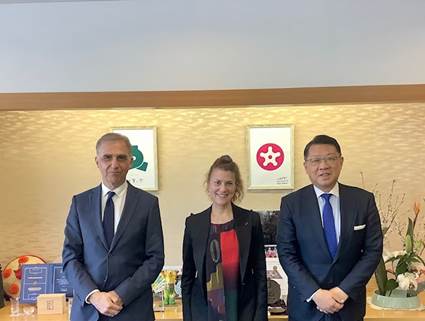 Rencontre entre Dora Tauzin, Philippe Bouchet et Hironobu Narisawa, maire du Bunkyoku en mars 2024